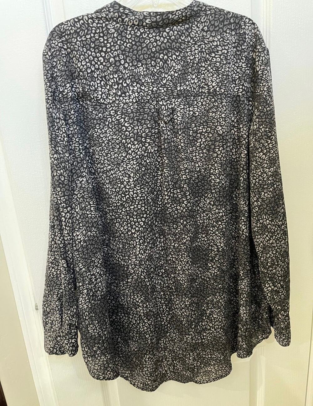 Torrid womens Blouse tunic black and white Sz 3 (20-22) top